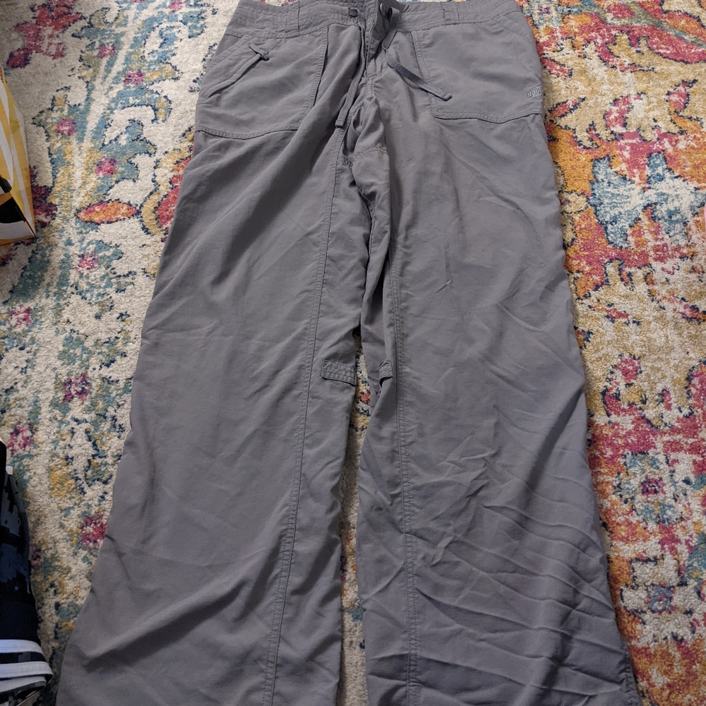 New North Face women's hiking pants